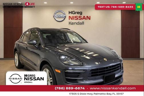 Volcano Grey Metallic 2022 Porsche Macan Macan