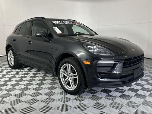 Volcano Grey Metallic 2022 Porsche Macan Macan
