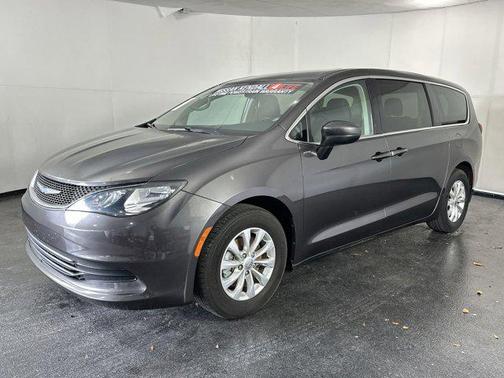2018 Chrysler Pacifica LX