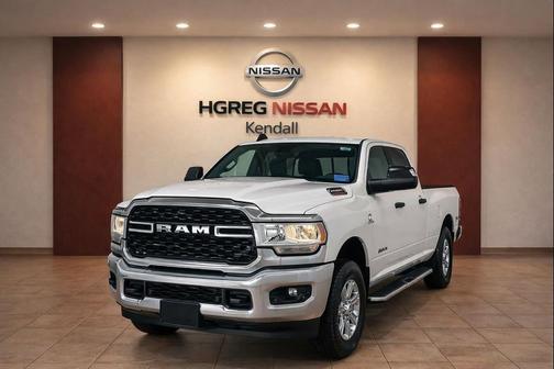 Bright White Clearcoat 2024 RAM 2500 Big Horn Crew Cab 4x4 6'4' Box