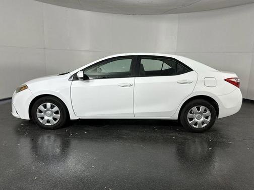 Super White 2016 Toyota Corolla L