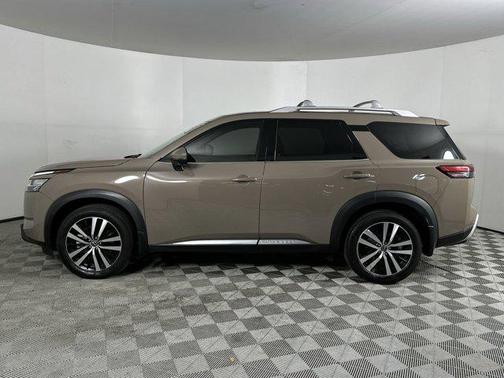 2023 Nissan Pathfinder Platinum 4WD