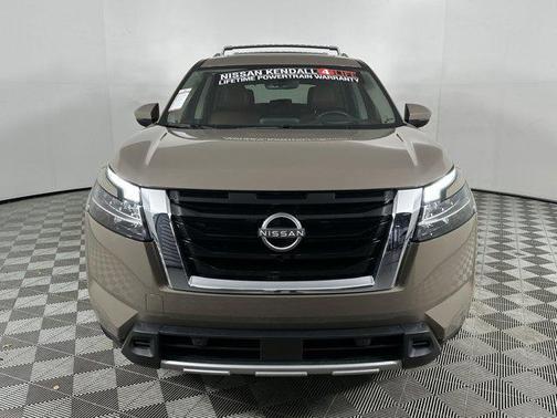 2023 Nissan Pathfinder Platinum 4WD