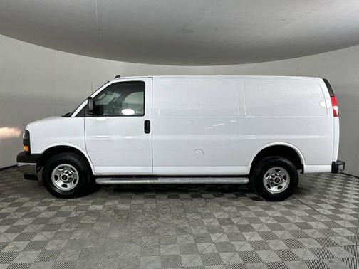 2022 GMC Savana 2500 Work Van