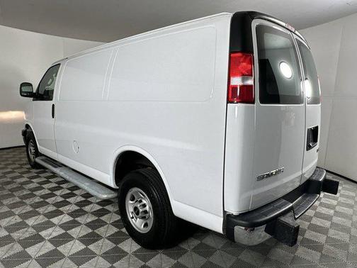 2022 GMC Savana 2500 Work Van