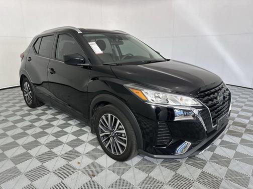 Super Black 2021 Nissan Kicks SV