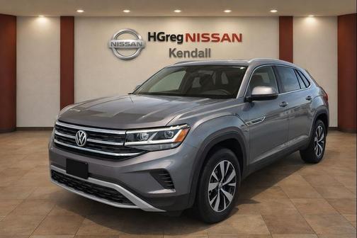 Platinum Gray Metallic 2022 Volkswagen Atlas Cross Sport 2.0T SE
