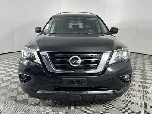 2020 Nissan Pathfinder Platinum 2WD