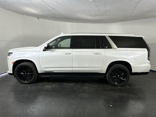 2022 Cadillac Escalade ESV Premium Luxury