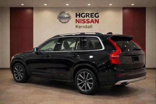 Onyx Black Metallic 2019 Volvo XC90 T5 Momentum
