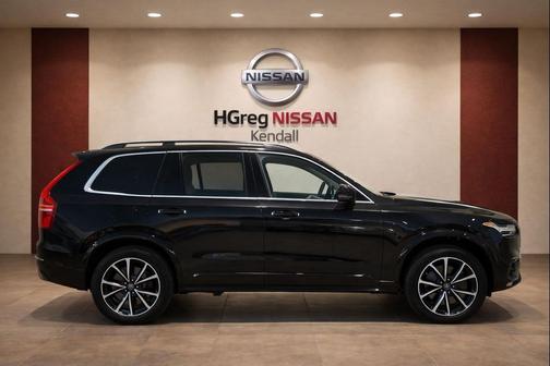 Onyx Black Metallic 2019 Volvo XC90 T5 Momentum