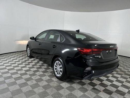 2022 Kia Forte FE