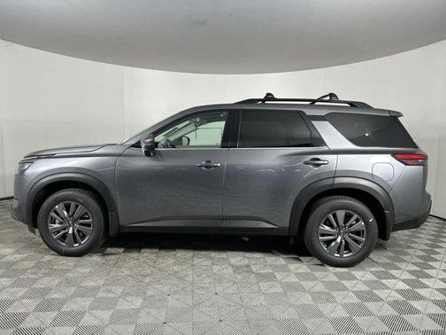 2025 Nissan Pathfinder SV FWD