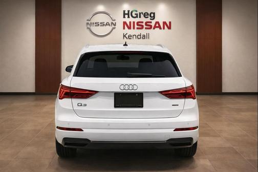 Ibis White 2021 Audi Q3 40 Premium