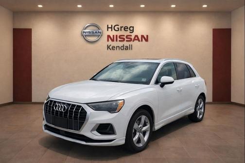 Ibis White 2021 Audi Q3 40 Premium