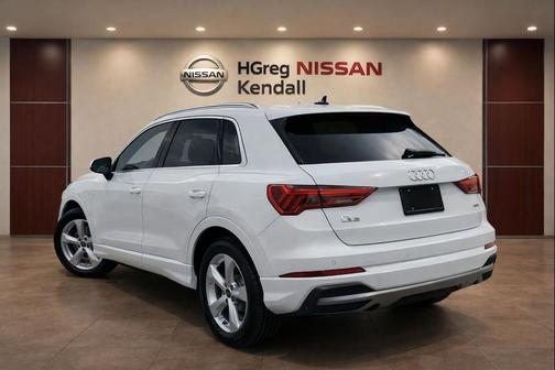 Ibis White 2021 Audi Q3 40 Premium