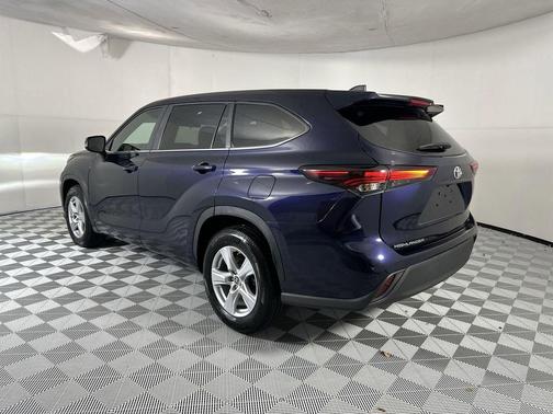 Blueprint 2025 Toyota Highlander LE