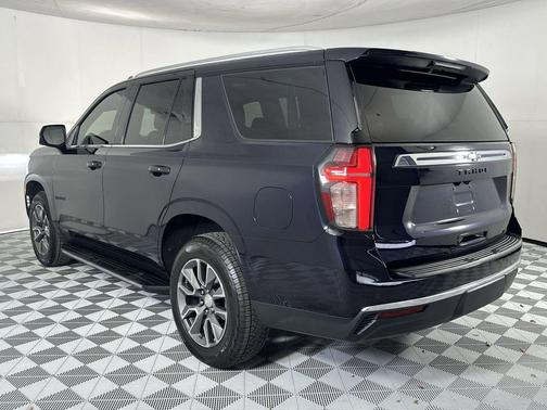 Midnight Blue Metallic 2022 Chevrolet Tahoe LT