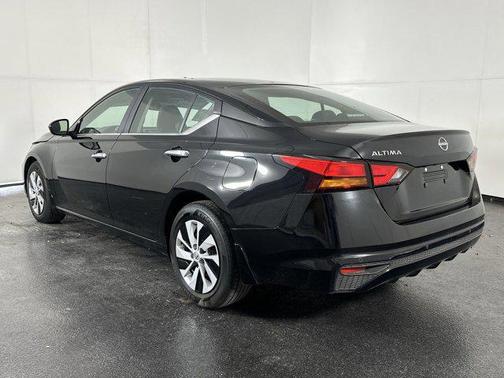 2024 Nissan Altima S FWD