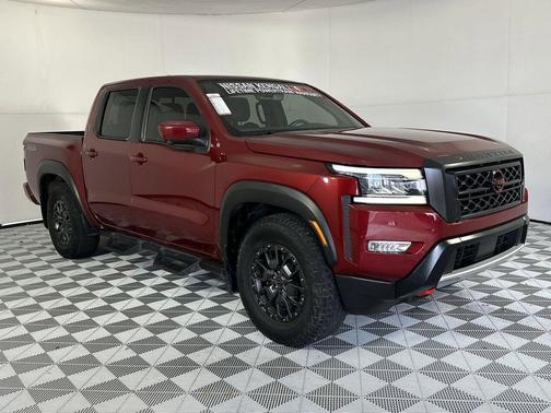 Cardinal Red Metallic Tricoat 2023 Nissan Frontier PRO-X
