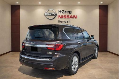 2024 INFINITI QX80 Luxe