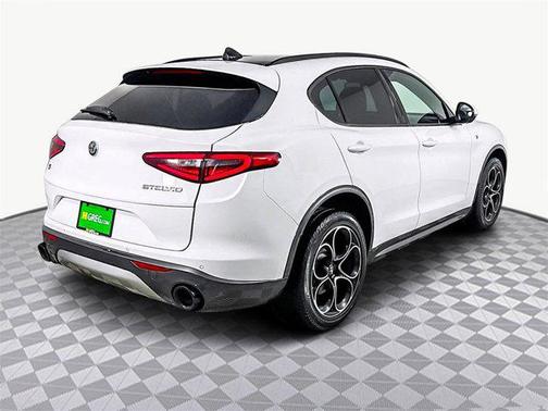 2022 Alfa Romeo Stelvio Ti