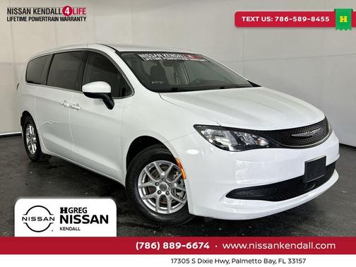 Bright White Clearcoat 2023 Chrysler Voyager LX
