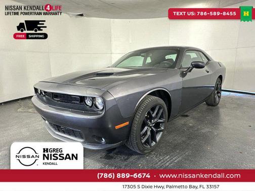 2022 Dodge Challenger SXT
