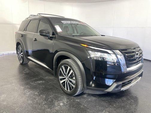 2024 Nissan Pathfinder Platinum 4WD