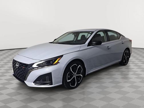 Gray Sky Pearl 2023 Nissan Altima SR FWD