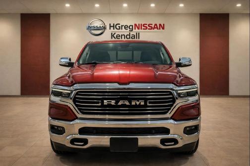 Delmonico Red Pearlcoat 2022 RAM 1500 Laramie