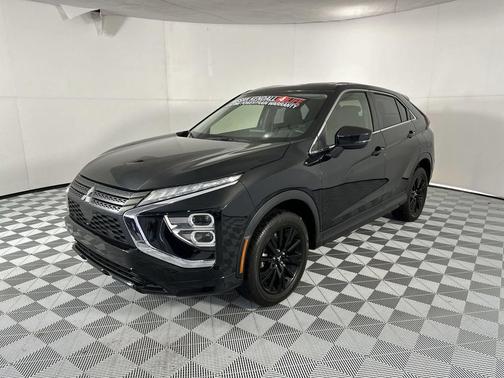 Labrador Black Pearl 2024 Mitsubishi Eclipse Cross LE