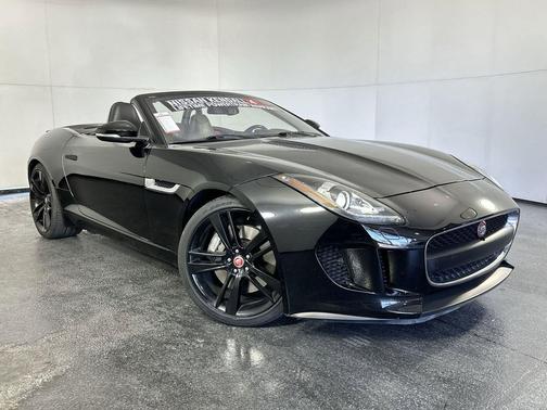 2017 Jaguar F-TYPE Premium