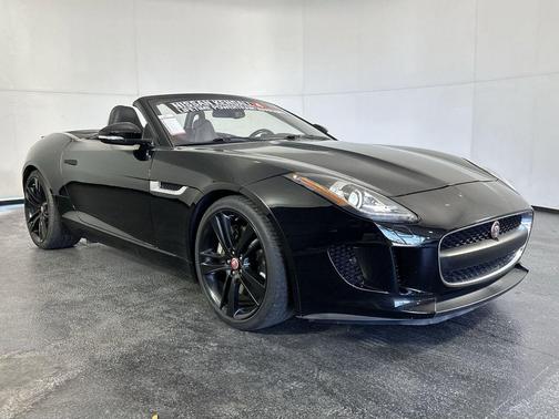 2017 Jaguar F-TYPE Premium