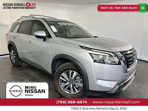 2023 Nissan Pathfinder SL FWD