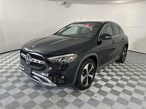 Night Black 2025 Mercedes-Benz GLA 250 4MATIC