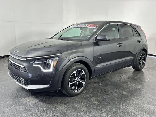 2025 Kia Niro LX