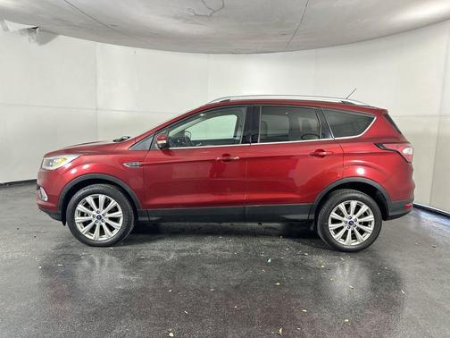 RUBY RED METALLIC TINTED CC 2017 Ford Escape Titanium