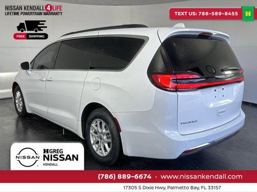 2022 Chrysler Pacifica Touring L