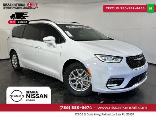 2022 Chrysler Pacifica Touring L