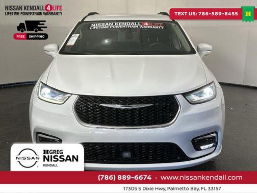 2022 Chrysler Pacifica Touring L