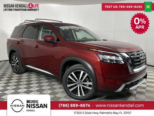 2025 Nissan Pathfinder Platinum FWD