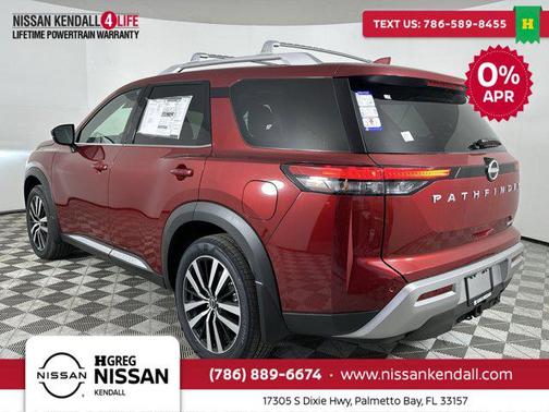 2025 Nissan Pathfinder Platinum FWD