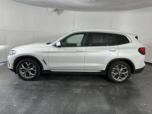 Mineral White Metallic 2022 BMW X3 sDrive30i