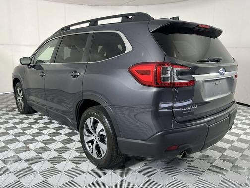 Magnetite Gray Metallic 2023 Subaru Ascent Premium 8-Passenger
