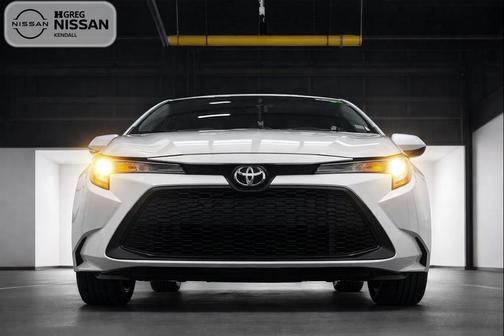 Classic Silver Metallic 2024 Toyota Corolla LE