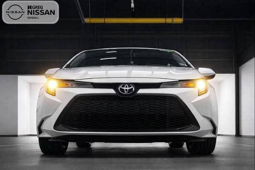 Classic Silver Metallic 2024 Toyota Corolla LE