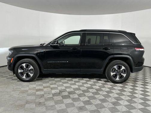 2022 Jeep Grand Cherokee 4xe Base
