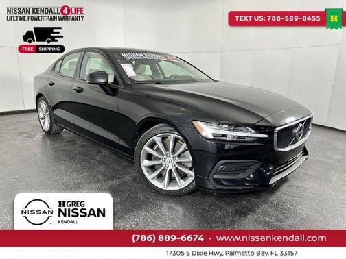 2020 Volvo S60 T6 Momentum