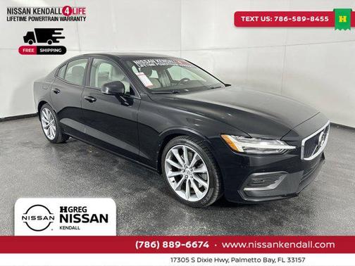 2020 Volvo S60 T6 Momentum